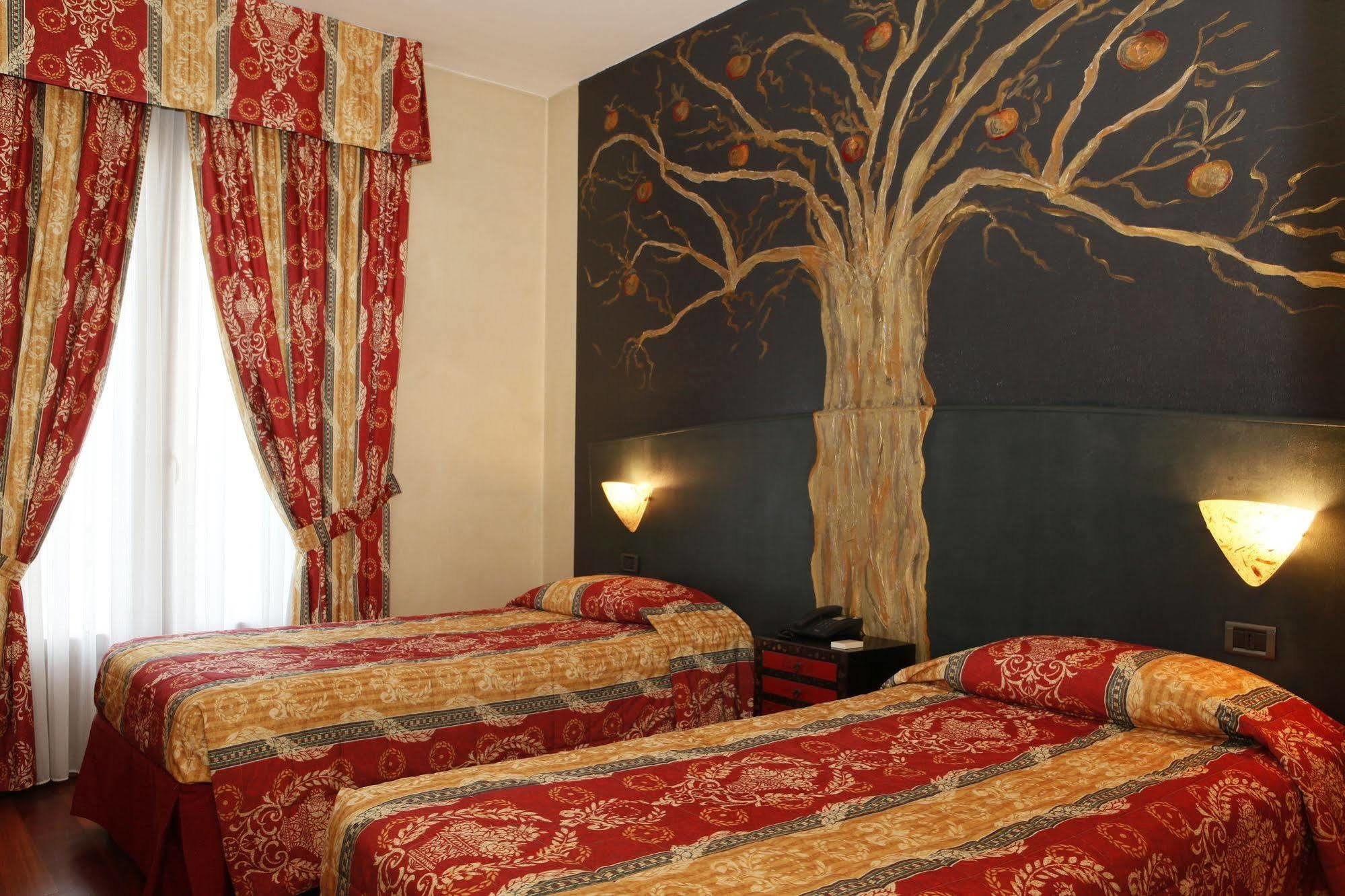 Hotel Lancaster Turin Exterior photo